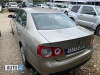 Second-hand VW Jetta 75 CP (55 kW) 2007 Auriu Berlinǎ