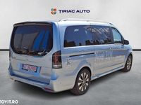 Second-hand Mercedes EQV300 150 kW (204 CP) 2025 Culoareargint Break