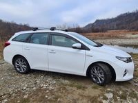 second-hand Toyota Auris Hybrid 