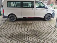 Second-hand VW Transporter 150 CP (110 kW) 2018 Culoarealb Van