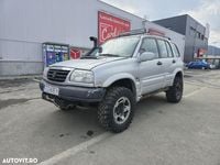 Second-hand Suzuki Grand Vitara 109 CP (80 kW) 2005 Culoarenegru SUV