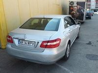 Second-hand Mercedes E200 136 CP (100 kW) 2011 Argintiu Berlinǎ