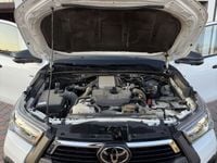 Second-hand Toyota HiLux 204 CP (150 kW) 2023 Alb Pickup
