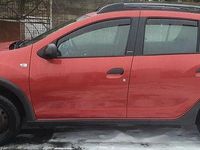 Second-hand Dacia Sandero Stepway 90 CP (66 kW) 2018 Culoarerosu Hatchback