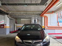 Second-hand Opel Astra 110 CP (80 kW) 2011 Culoarenegru Hatchback