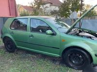 Second-hand VW Golf 110 CP (80 kW) 1998 Verde Monovolum
