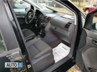 Second-hand VW Touran 115 CP (84 kW) 2004 Negru Monovolum