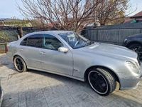 Second-hand Mercedes E240 177 CP (130 kW) 2002 Berlinǎ