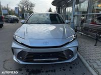 Second-hand Toyota Camry Executive 218 CP (160 kW) 2024 Culoareargint Berlinǎ