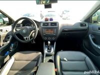 second-hand VW Jetta 2.0TDI Highline 170 cai, DSG, interior piele, garantie dealer