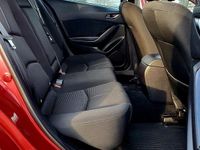 Second-hand Mazda 3 100 CP (73 kW) 2017 Culoarerosu Hatchback