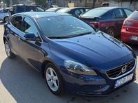 Second-hand Volvo V40 Ocean Race 190 CP (139 kW) 2014 Culoarealbastru Hatchback