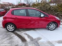 Second-hand Peugeot 208 68 CP (50 kW) 2016 Culoarerosu Hatchback