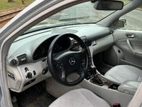 second-hand Mercedes C220 din 2006 w203