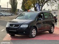 second-hand VW Touran 2.0 FSI//Benzina, 2005, Finantare Rate