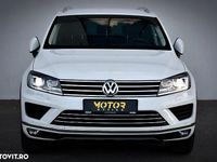 Second-hand VW Touareg 204 CP (150 kW) 2015 Culoarealb SUV