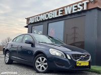 Second-hand Volvo S60 163 CP (119 kW) 2011 Culoarealbastru Berlinǎ