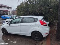 Second-hand Ford Fiesta Ghia 90 CP (66 kW) 2009 Culoarealb Hatchback