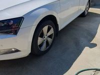 second-hand Skoda Superb Combi 2.0 TDI DSG Ambition