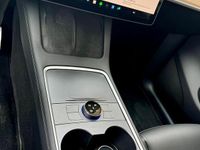 Second-hand Tesla Model Y Performance 339 kW (462 CP) 2022 Culoarealb SUV