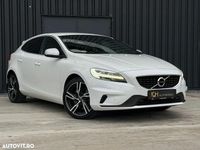 Second-hand Volvo V40 R-Design 150 CP (110 kW) 2016 Culoarealb Hatchback
