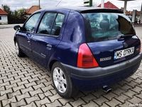 second-hand Renault Clio II din 2001, motor 1.2 ,16v benzina. EURO 4