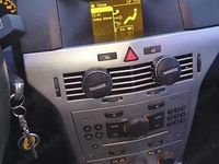 Second-hand Opel Astra 105 CP (77 kW) 2011 Hatchback