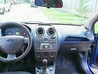 Second-hand Ford Fiesta 80 CP (58 kW) 2008 Albastru Hatchback