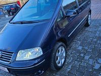 Second-hand VW Sharan Exclusive 115 CP (84 kW) 2008 Culoarealbastru Monovolum