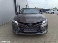 Second-hand Toyota Camry 218 CP (160 kW) 2020 Culoaremaro Berlinǎ