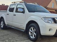 Second-hand Nissan Navara 190 CP (139 kW) 2012 Culoarealb Pickup