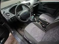 Second-hand Ford Fiesta 75 CP (55 kW) 2007 Albastru Hatchback