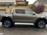 Second-hand Toyota HiLux Edition 204 CP (150 kW) 2023 Culoareverde Pickup
