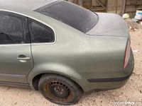 Second-hand VW Passat 131 CP (96 kW) 2003 Hatchback