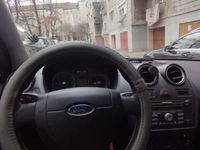 Second-hand Ford Fiesta 60 CP (44 kW) 2005 Negru Hatchback