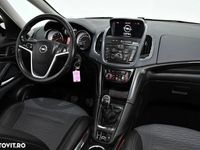 Second-hand Opel Zafira Tourer Innovation 130 CP (95 kW) 2013 Alb Monovolum