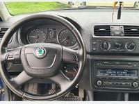 Second-hand Skoda Fabia 70 CP (51 kW) 2011 Culoarealbastru Break