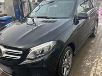 Second-hand Mercedes GLE350 258 CP (189 kW) 2018 Culoarenegru SUV