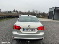 Second-hand VW Jetta Comfortline 105 CP (77 kW) 2012 Culoaregri Berlinǎ