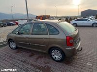Second-hand Citroën Xsara Picasso Comfort 109 CP (80 kW) 2009 Culoaremaro Monovolum