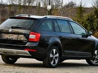 Second-hand Skoda Octavia Scout 184 CP (135 kW) 2016 Negru Break