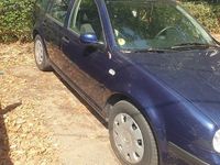 Second-hand VW Golf IV 90 CP (66 kW) 2001 Albastru Hatchback
