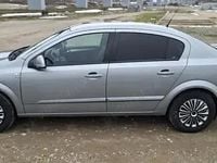 Second-hand Opel Astra 110 CP (80 kW) 2010 Gri Berlinǎ