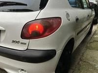 Second-hand Peugeot 206 75 CP (55 kW) 2007 Alb Hatchback