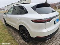 Second-hand Porsche Cayenne 440 CP (323 kW) 2017 Culoarealb SUV