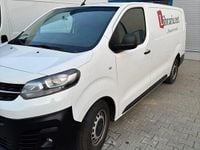 Second-hand Opel Vivaro 122 CP (89 kW) 2021 Culoarealb Monovolum