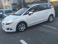 Second-hand Peugeot 5008 115 CP (84 kW) 2011 Culoarealb Monovolum