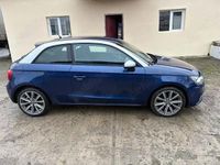 Second-hand Audi A1 Ambition 105 CP (77 kW) 2011 Culoarealbastru Hatchback