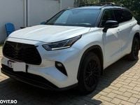 Second-hand Toyota Highlander Luxury 248 CP (182 kW) 2022 Culoarealb SUV