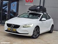 Second-hand Volvo V40 Momentum 120 CP (88 kW) 2019 Culoarealb Hatchback